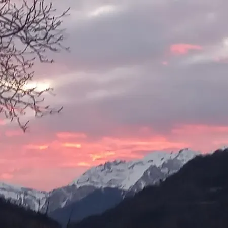 Casa - Ele アパート