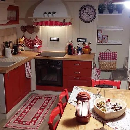 Casa - Ele アパート