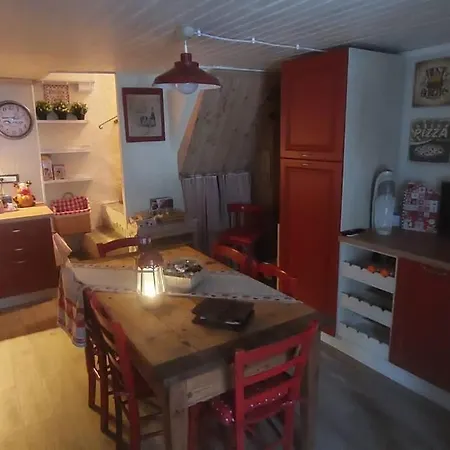 Casa - Ele アパート